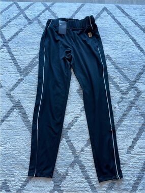 NWT AUTHENTIC WOMEN’S NIKE TENNIS TEAINING WARM UP PANTS SIZE SMALL